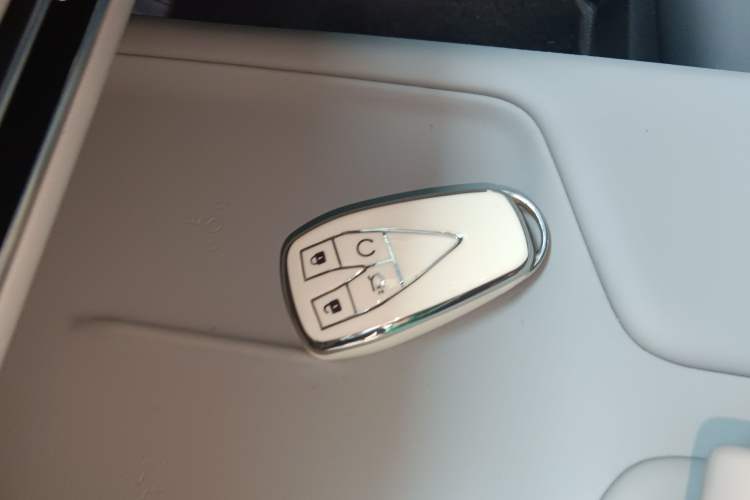 Used Changan UNI-Z 2025 1.5T Premium Edition
