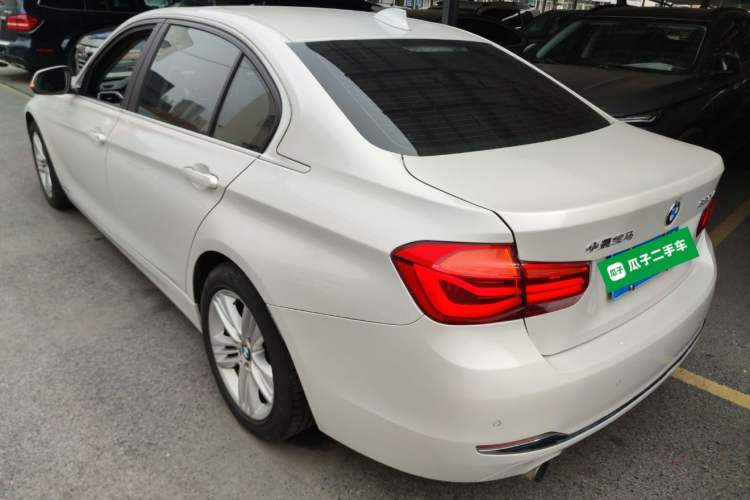 Used BMW 3 Series 2016 320Li Ambition Model
