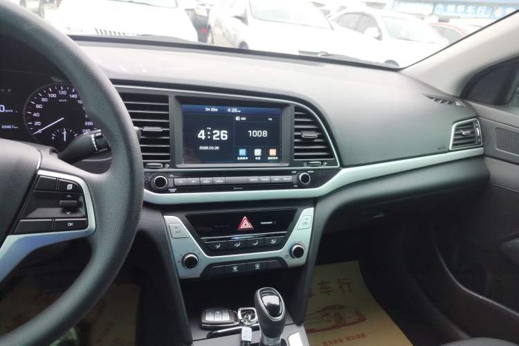 Used Hyundai Elantra (6th Generation / Lingdong) 2016 1.6L Automatic ZhiXuan – Elite Version Audio And AC Panel