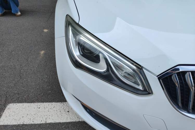 Used Buick GT 2017 15N Manual Elite Version Right Front Headlight