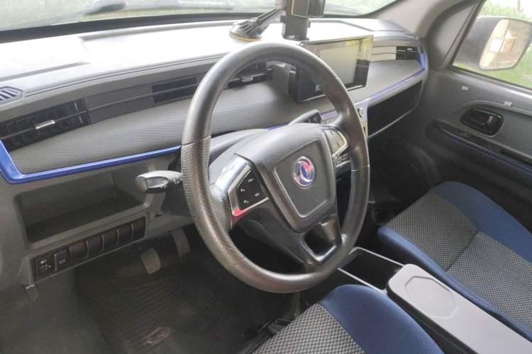 Used Dongfeng Yufeng EM27 2024 EM27L BYD CATL 41.86 kWh Steering Wheel
