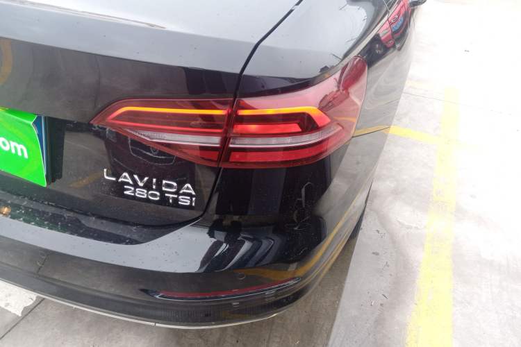 Used Volkswagen Lavida 2022 280TSI DSG Comfort Edition Right Rear Taillight