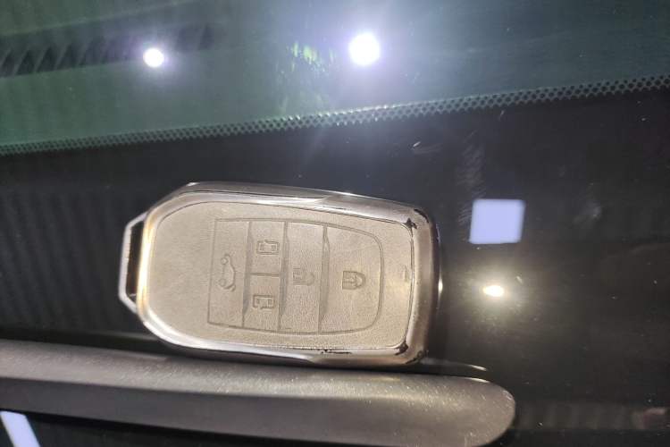 Used Toyota SIENNA 2024 2.5L Hybrid Four-Wheel Drive Prestige Edition