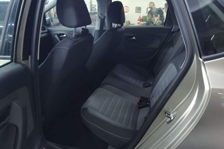 Used Volkswagen Polo 2014 1.6L Cross Polo Automatic Left Rear Seat