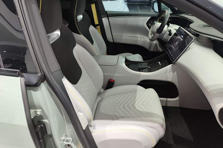 Used Avatr 11 2022 Long-Range Dual-Motor Luxury Edition 5 Seats