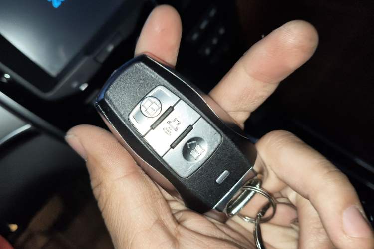 Used Haval H2 2016 Red Label 1.5T Automatic Two-Wheel Drive Elite Model Vehicle Key