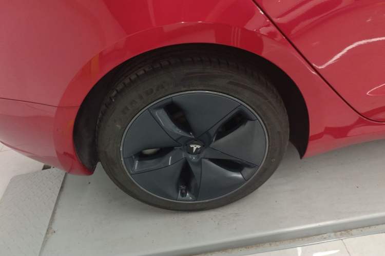 Used Tesla Model 3 2020 Standard Range Rear-Wheel Drive Upgraded Version Exterior 5