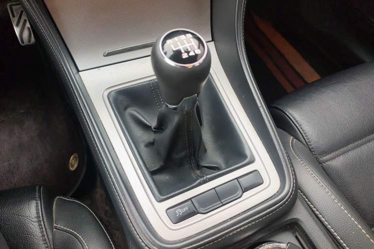 Used MG 6 2017 20T Manual Luxury Smart Connect Version China V Standard
