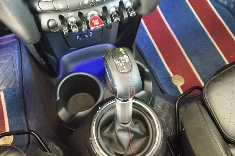 Used MINI 2016 2.0T COOPER S Pioneer Edition Gear Lever