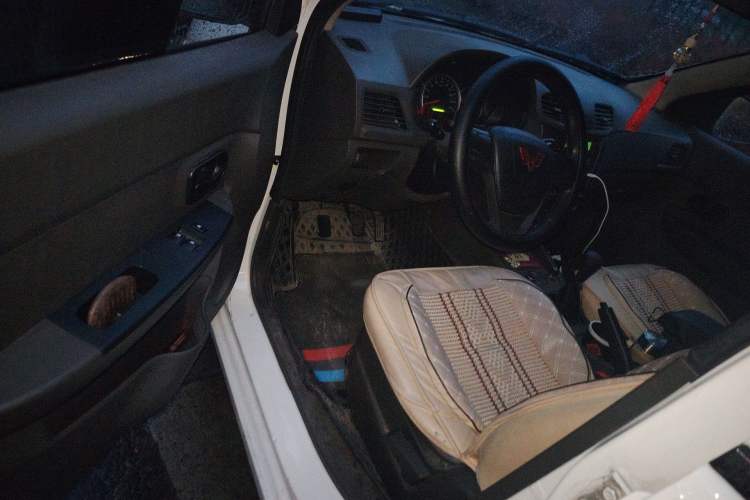 Used Wuling Rongguang S 2021 1.2L Base Model 5-Seater LSI Driver Seat