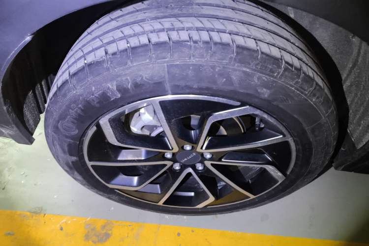 Used Lynk & Co 01 EM-P 2023 1.5TD EM-P PM Right Rear Wheel Hub