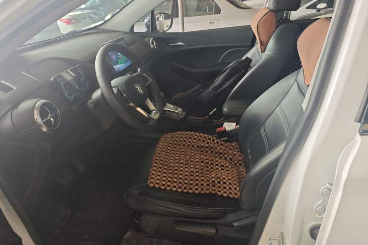 Used BYD Yuan New Energy 2019 EV360 Smart Connect Enjoyment Model Left Front Seat