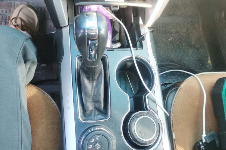 Used Ford Explorer 2013 3.5L Deluxe Model
