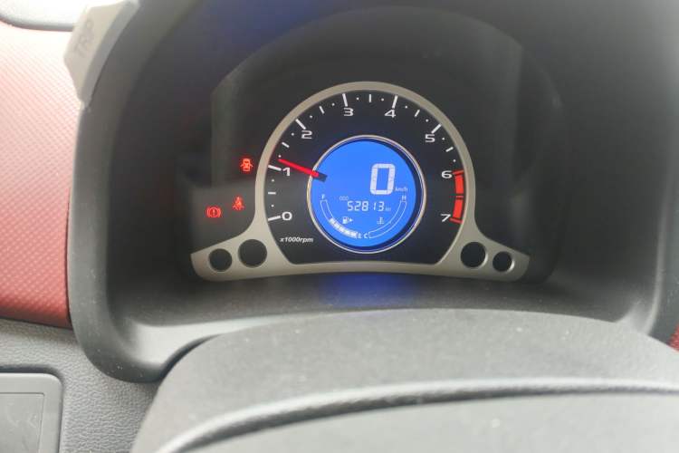 Used CHANGAN Benni 2014 1.4L Manual Luxury Model Odometer Close Up