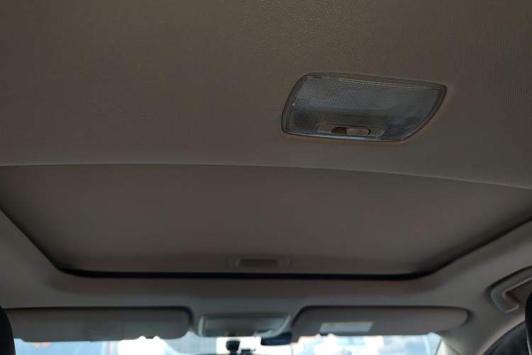 Used Honda CR-V 2016 2.0L two-wheel drive Urban Edition