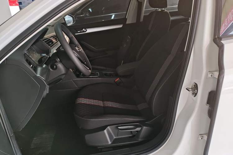 Used Volkswagen Lamando 2021 230TSI DSG Fashion Edition
