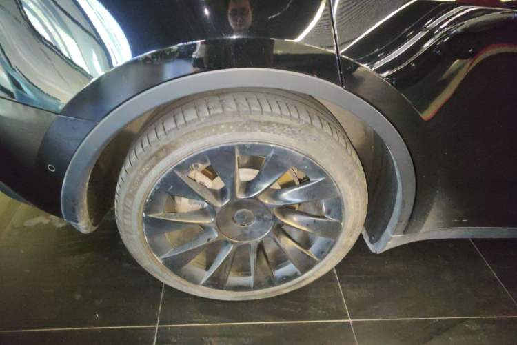 Used Tesla Model Y 2021 Standard Range Rear-Wheel Drive Version