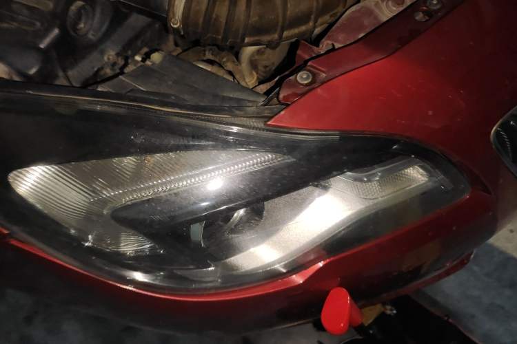 Used Buick Regal 2015 2.0L Leading Fashion Edition Right Front Headlight