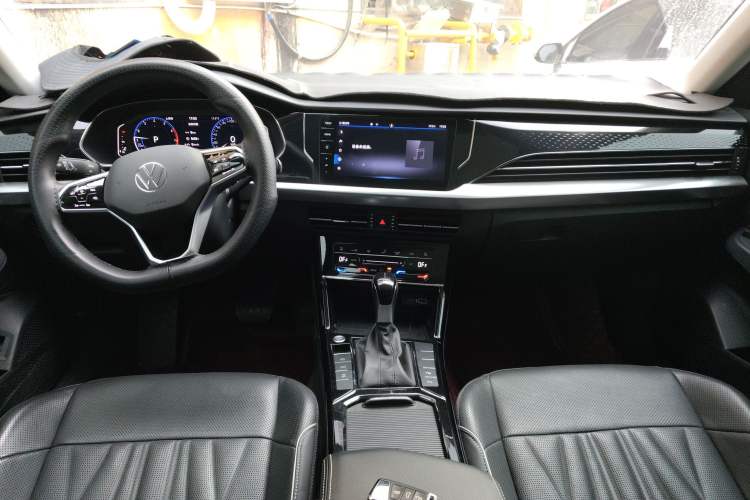 Used Volkswagen Passat 2022 330TSI Starry Luxury Edition
