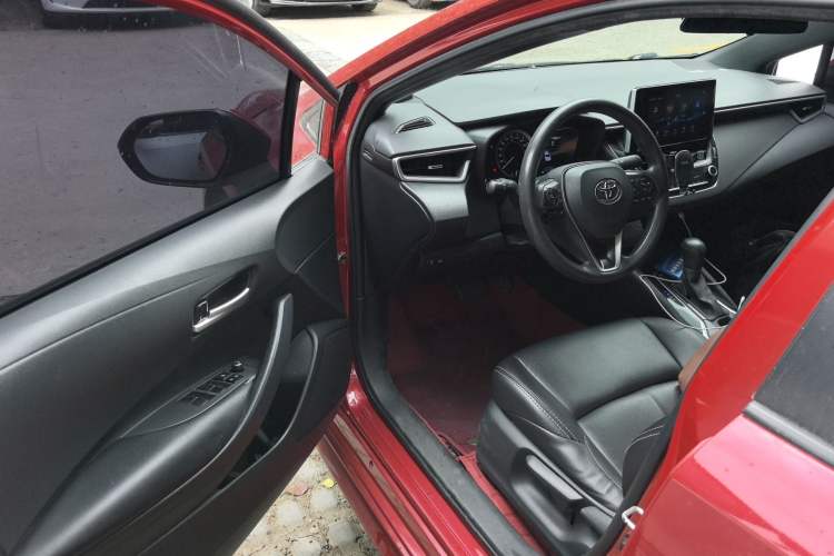 Used Toyota Levin 2019 185T CVT Luxury Edition China VI Standard Driver Seat