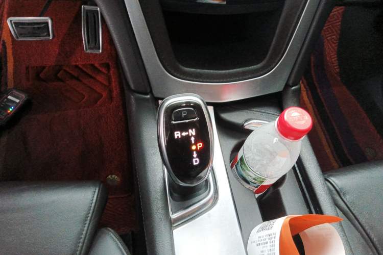 Used Cadillac XT5 2016 28T Four-Wheel Drive Luxury Model Gear Lever