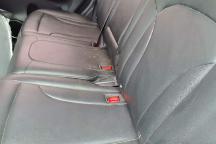 Used Haval H6 2014 Upgraded Model 1.5T Manual Two-Wheel Drive Elite Version
