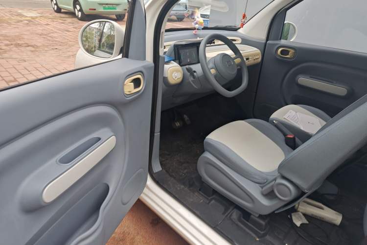 Used Bestune Pony 2024 170km Vitality Horse Driver Seat