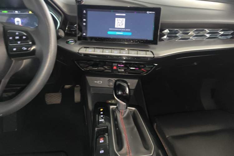 Used MG 5 2023 180 DVVT CVT Luxury Edition
