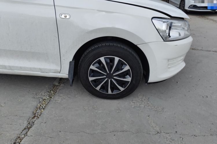 Used Volkswagen Santana 2015 1.4L Manual Fashion Edition Right Front Wheel Hub