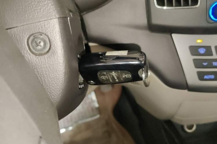 Used Hyundai Celesta 2011 1.6L Automatic Luxury Version