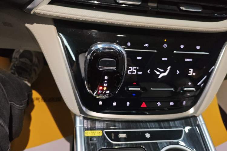 Used Buick GL8 2022 ES Landtrek 653T Comfort Edition
