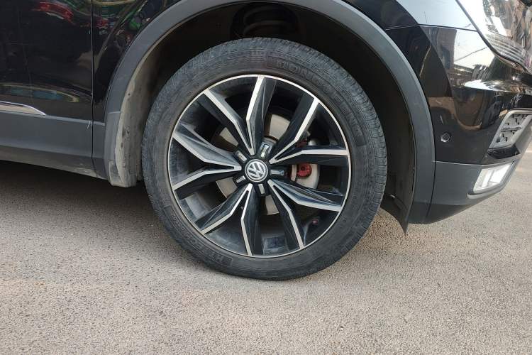 Used Volkswagen Tiguan L 2019 330TSI Automatic Two-Wheel Drive Smart Luxury Version China VI Standard