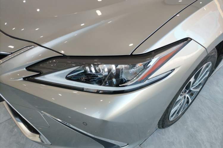 Used Lexus ES 2024 200 Premium Edition
