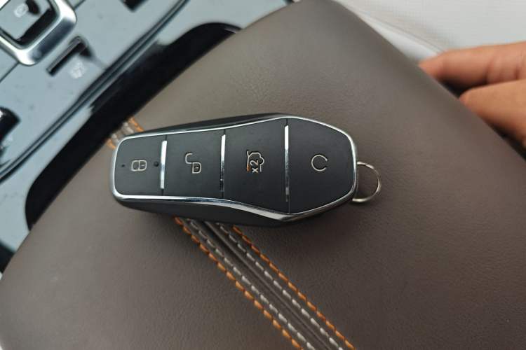 Used BYD Qin PLUS 2024 HONOR Edition DM-i 55KM Leading Model
