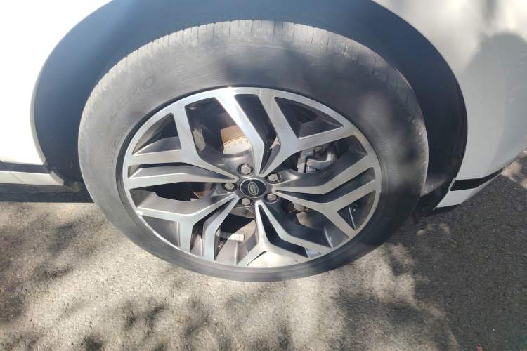 Used Land Rover Range Rover Evoque New Energy 2023 Aurora L P300e Plug-in Hybrid Electric Version