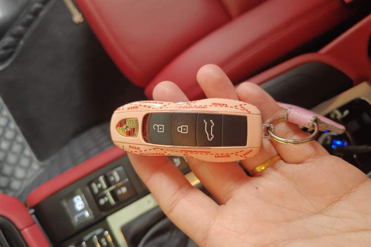 Used Porsche Macan 2018 Macan 2.0T Vehicle Key