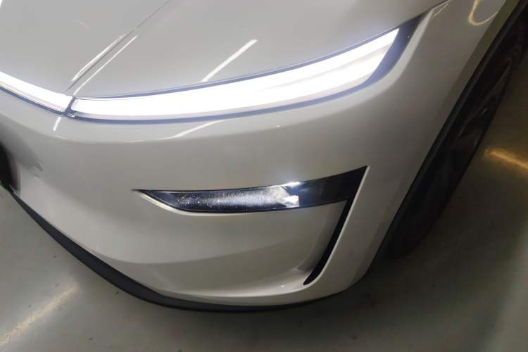 Used Tesla Model Y 2025 Long-Range All-Wheel Drive First Edition
