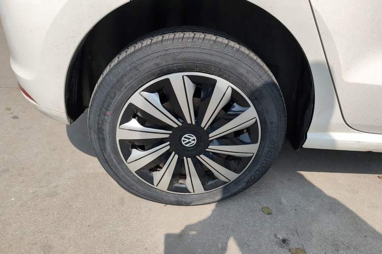 Used Volkswagen Polo 2016 1.6L Automatic Comfort Model