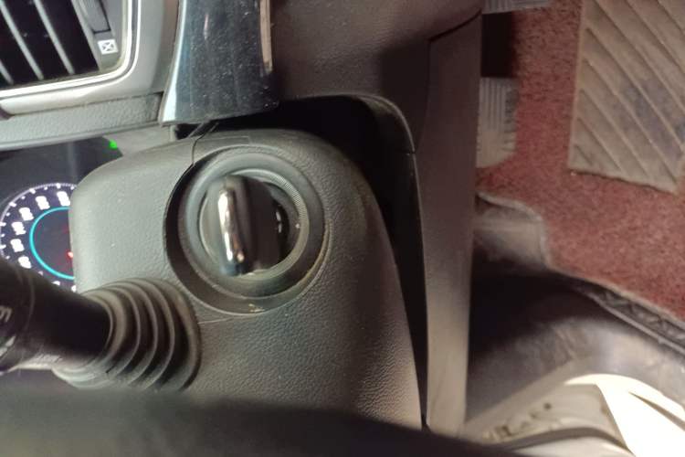 Used Chevrolet Captiva 2012 2.4L 4x4 Flagship Edition 7 Seats