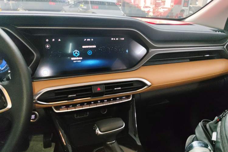 Used GAC Trumpchi GS4 2020 270T Automatic Luxury Edition Audio And AC Panel