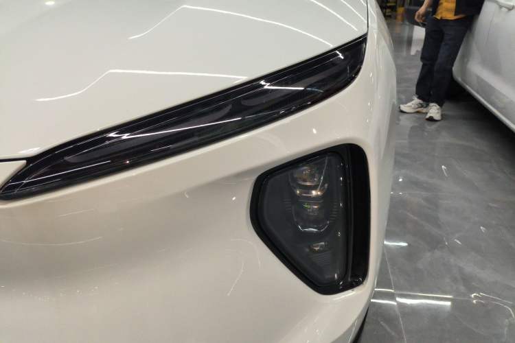 Used Nio EC6 2024 75 kWh