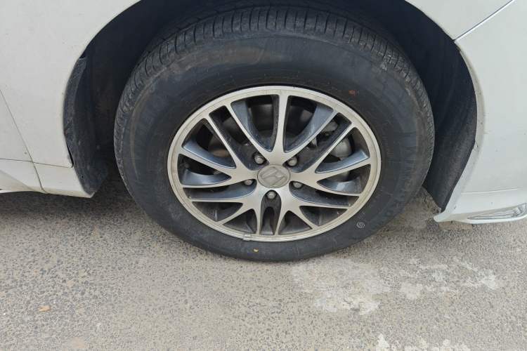 Used Honda Odyssey 2021 2.0L Rui·Comfort Edition Right Front Wheel Hub