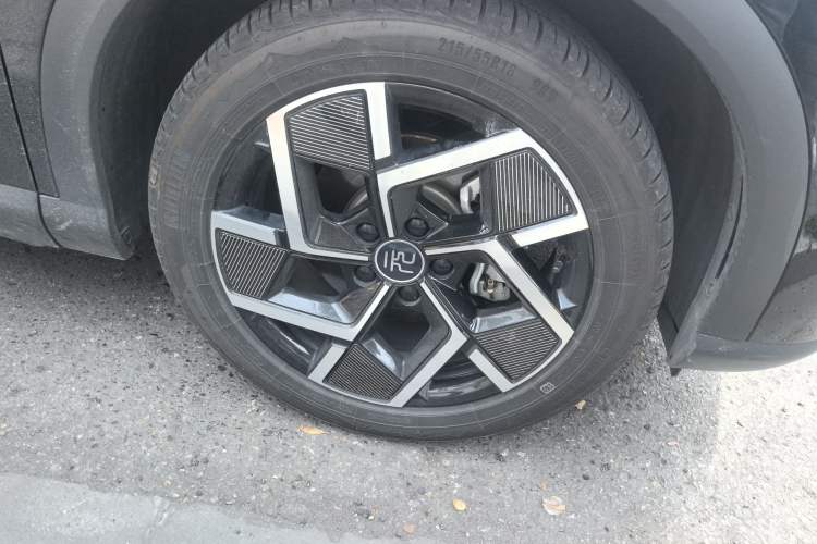 Used BYD Yuan PLUS 2024 Honor Edition 510KM Beyond Model Right Front Wheel Hub