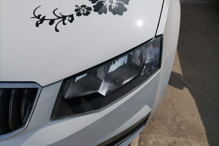 Used Skoda Octavia 2017 1.6L Manual Smart Drive Edition
