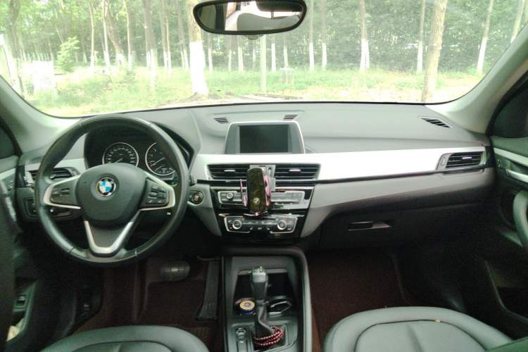 Used BMW X1 2016 sDrive18Li Premium Edition
