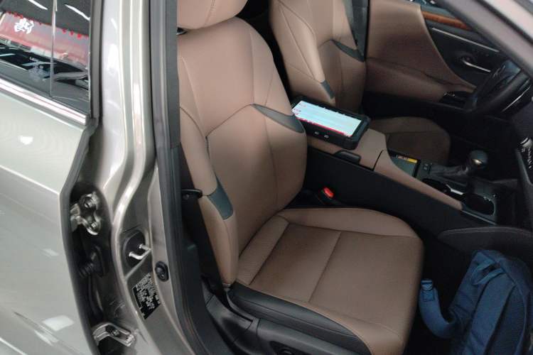 Used Lexus ES 2024 200 Premium Edition