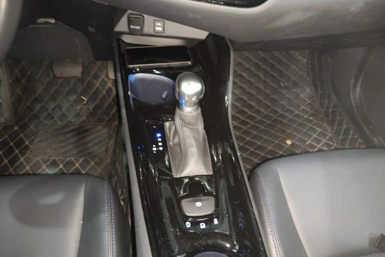 Used Toyota C-HR 2023 2.0L Luxury Edition
