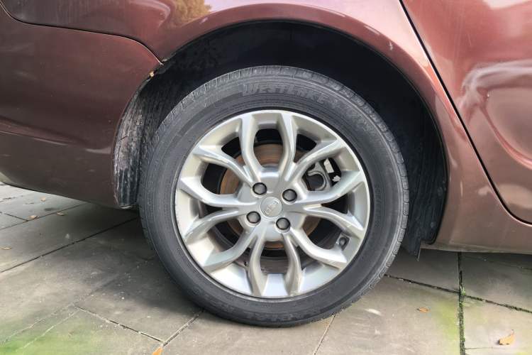 Used Geely Auto Vision 2018 1.5L Automatic Happiness Edition Right Rear Wheel Hub