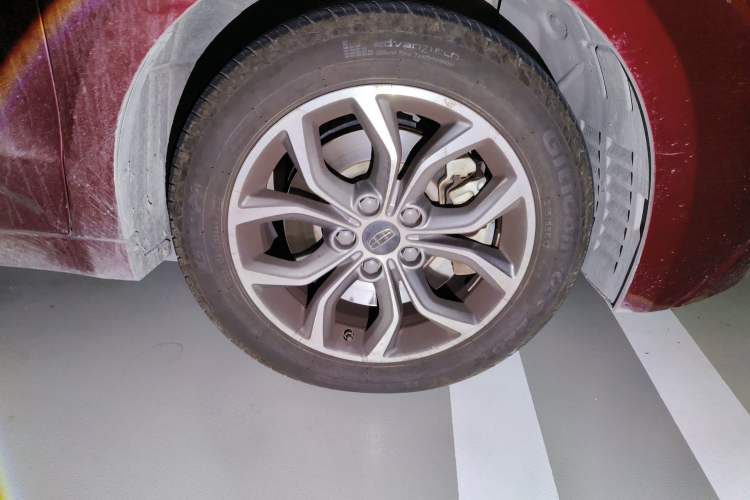 Used Geely Auto Emgrand GT 2016 1.8T Comfort Model Right Front Wheel Hub