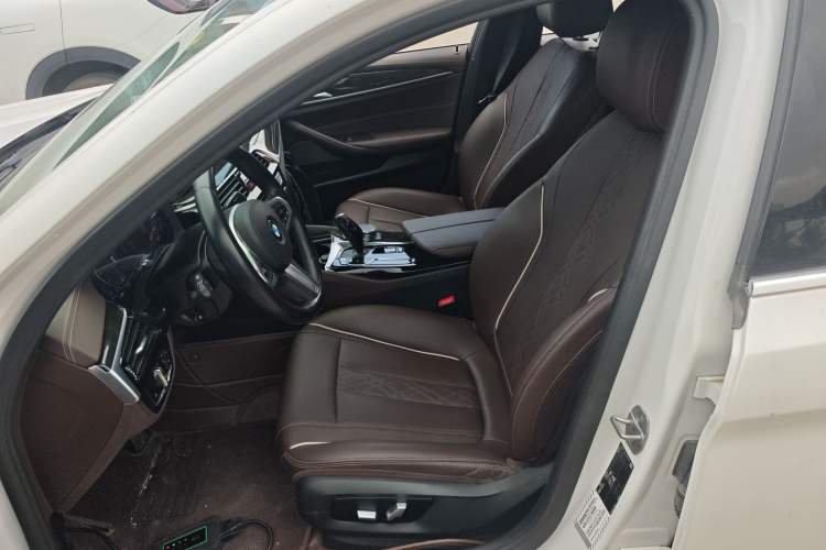 Used BMW 5 Series 2022 Restyled 525Li M Sport Package Left Front Seat